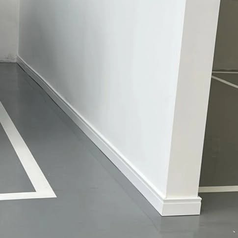 Rodapés: O Detalhe que Transforma o Acabamento do seu Piso